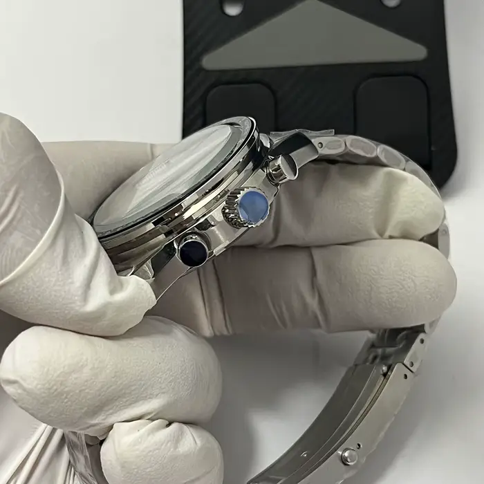 Le nouveau modèle 2025 de montre à quartz pour hommes à la mode et décontractée VK63
