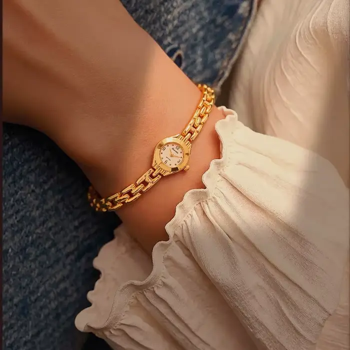 Élégant petit cadran femmes montres de luxe marque or