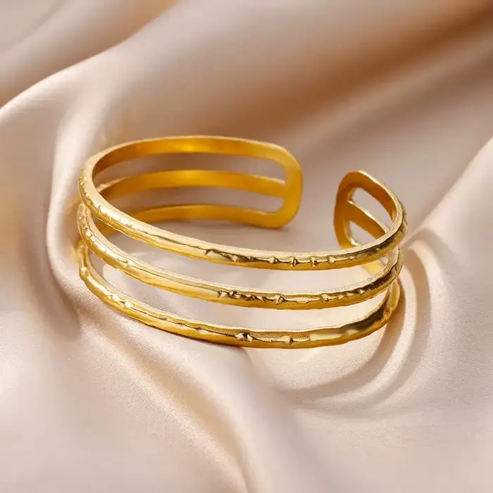 Bracelets en acier inoxydable pour femmes