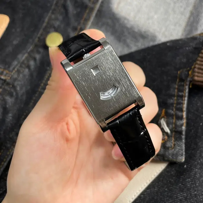 Montre CILOA carrée authentique pour homme