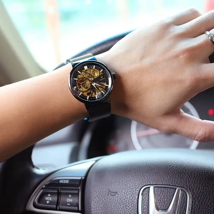 Montre-bracelet mécanique manuelle SKROX pour homme avec squelette et résistance à l'eau pour occasions spéciales et usage quotidien