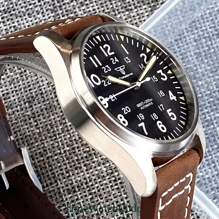 Montre pilote automatique pour hommes
