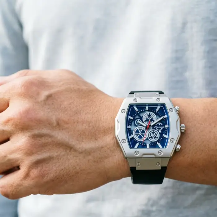 Montre pour homme avec bracelet en silicone ajouré