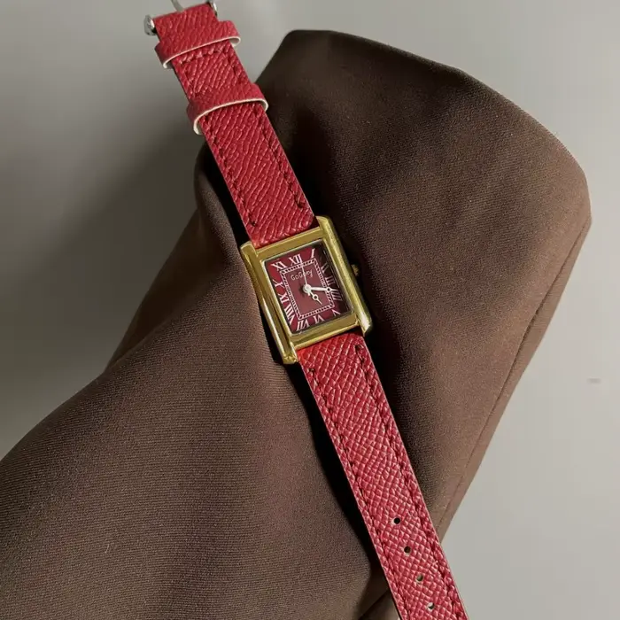 Montre élégante et précise pour femme, bracelet en cuir minimaliste, montre-bracelet rectangulaire d