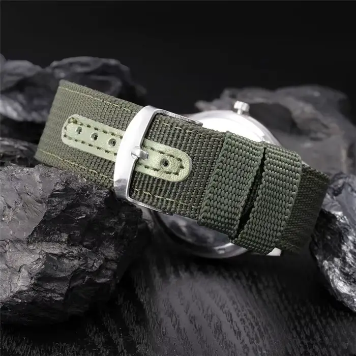 Montre Homme garçons marque montres pas cher hommes mode décontracté bracelet en Nylon sport militaire Date Quartz Montre-bracelet noir Reloj Hombre
