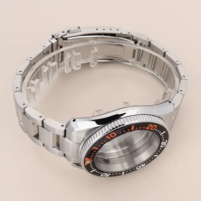 Boitier de montre en acier inoxydable 316L pour Seiko NH35 NH36 NH34 NH38 avec cristal saphir et couronne vissée élégant à offrir pour homme occasions spéciales