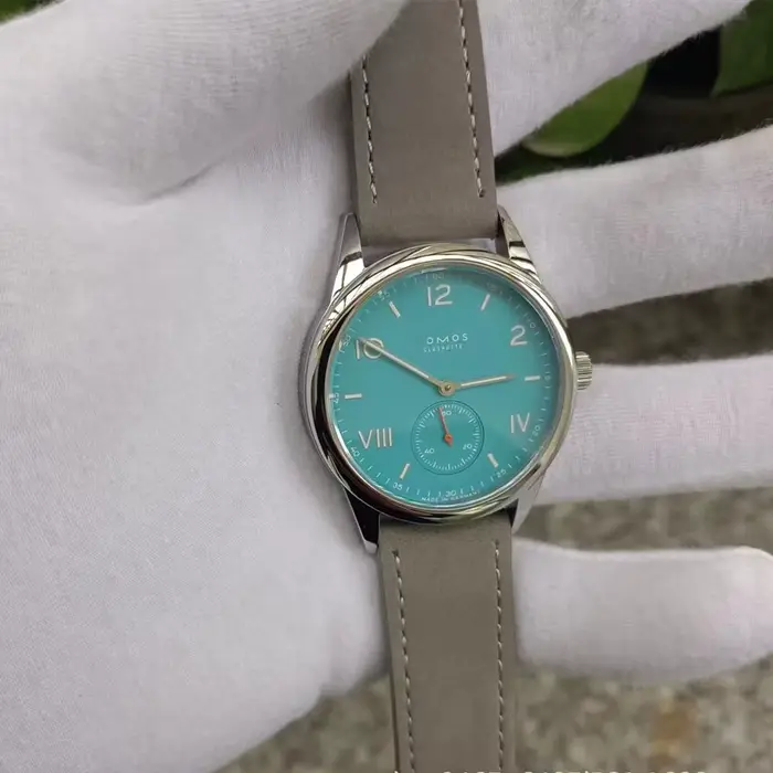 Montre mécanique automatique Rigas haute qualité pour homme style mode et décontracté résistante à l'eau avec fonction lumineuse pour toutes occasions