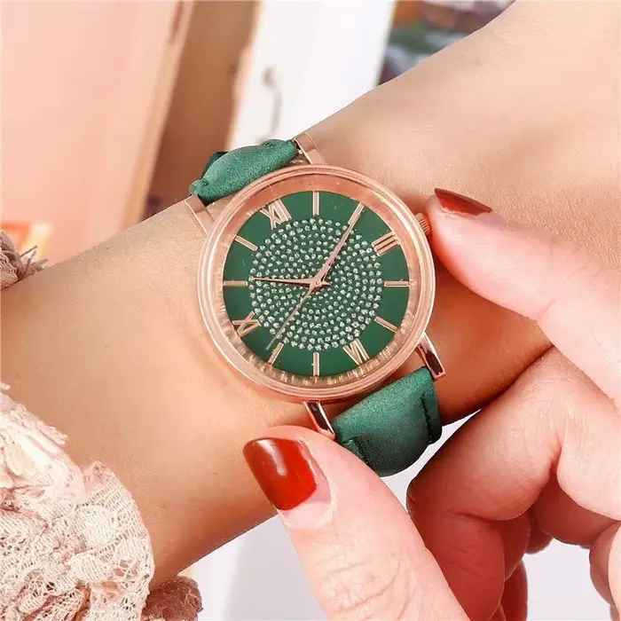 Femmes montre dames strass cadran montre-bracelet bracelet en cuir montres à Quartz cadeaux