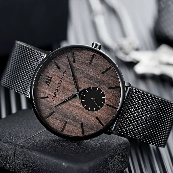 Montre-bracelet en acier inoxydable et bois pour homme, avec cadran en bois, résistance à l'eau 3ATM, mouvement à quartz, bracelet en maille, style fashion et casual, fermoir pliant sécurisé