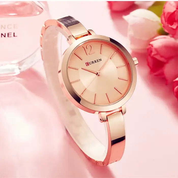 CURREN montre pour femmes 9012 Top marque de luxe horloge à Quartz décontracté mode dames montre-bracelet dame