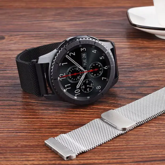 Bracelet magnétique de retour Milanese en acier inoxydable