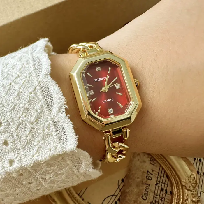 Montre rétro polyvalente en alliage pour femmes, quartz, résistante à l'eau, idéale pour toutes les occasions