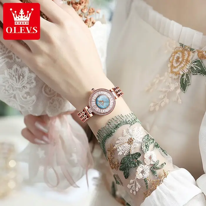 Montre Quartz Élégante en Acier Inoxydable avec Pièces de Diamant pour Femmes Occasions Spéciales
