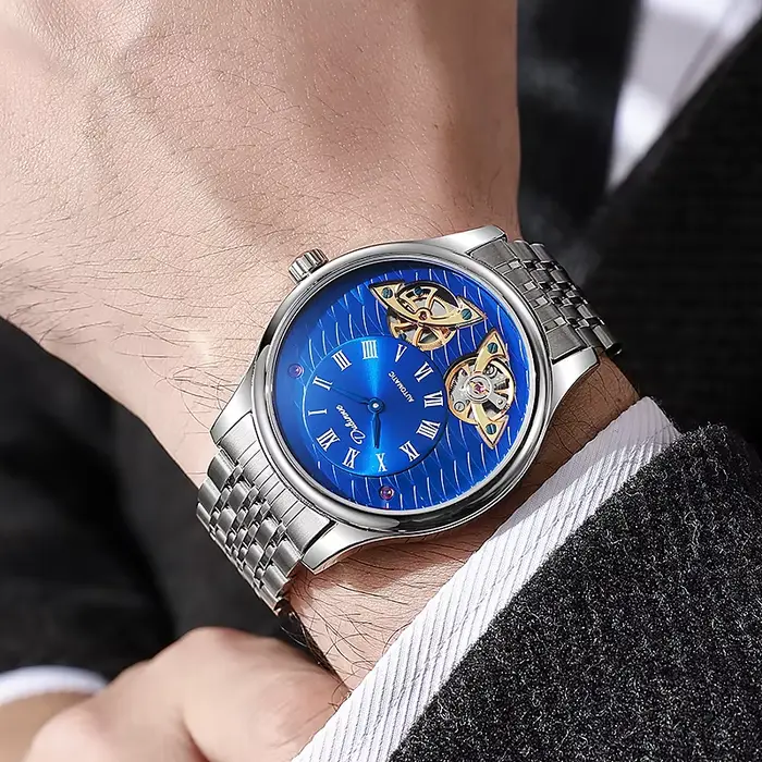 Nouvelles montres pour hommes Tourbillon montre mécanique creuse