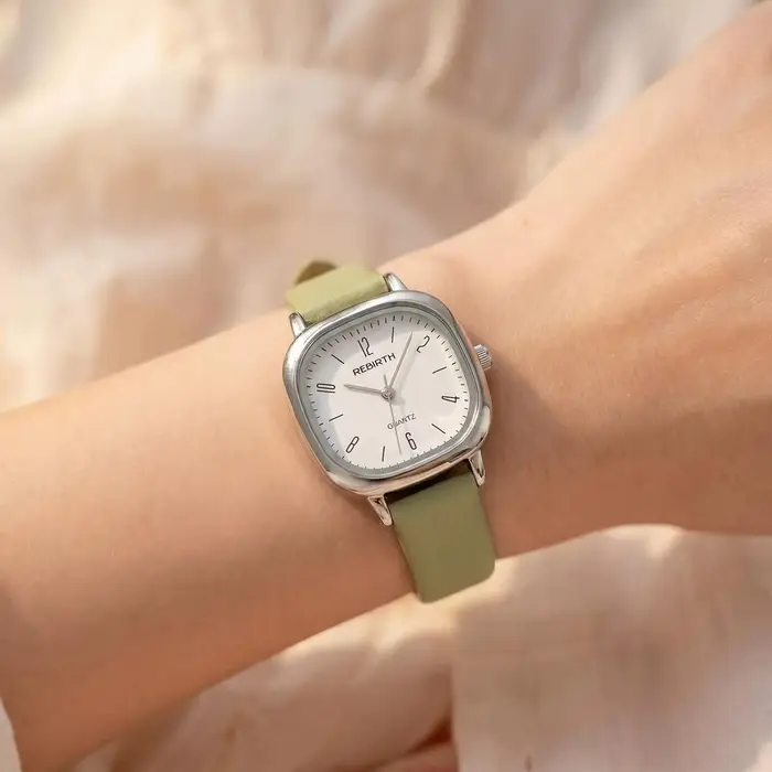 Montre à quartz à cadran romain