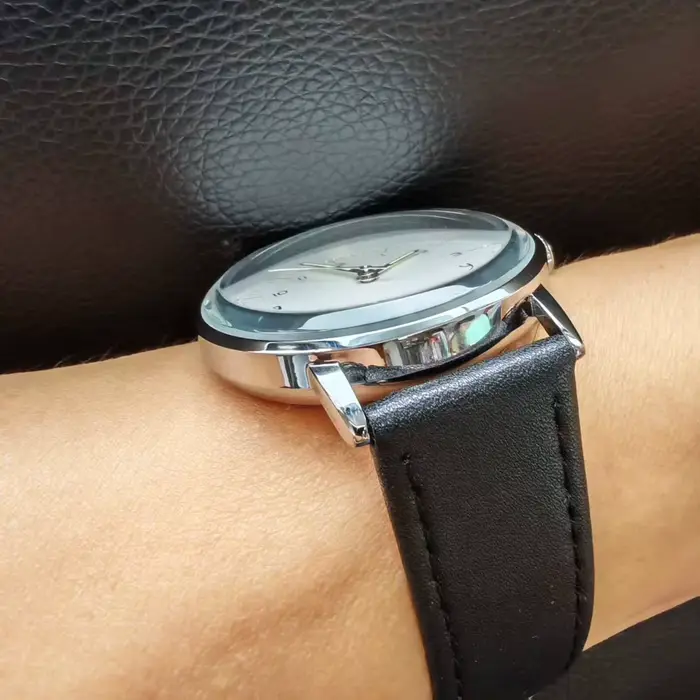 Montre-bracelet mécanique antique unisexe avec mouvement automatique verre bombé vintage design résistant à l'eau pour homme femme occasions spéciales