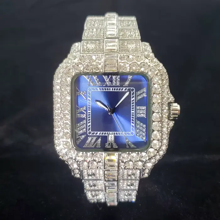 Montre en acier inoxydable de luxe pour homme avec mouvement Quartz, résistance à l'eau, affichage lumineux et fermoir caché à bouton-poussoir pour différentes occasions