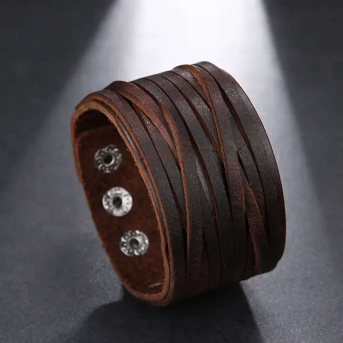 Bracelet manchette punk en cuir robuste avec motifs géométriques pour hommes et femmes occasions spéciales