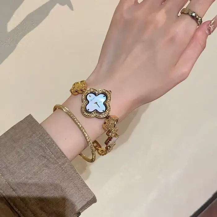 Nouvelle mode offre spéciale marque montre femmes