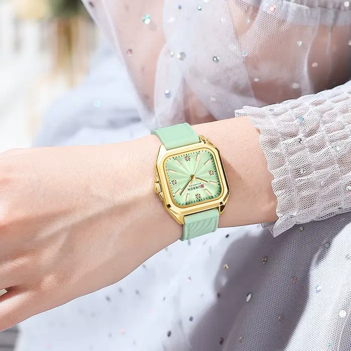 Montre femme pour infirmière design carré acier inoxydable facile à lire silicone multifonction quartz robuste professionnelle occasions spéciales