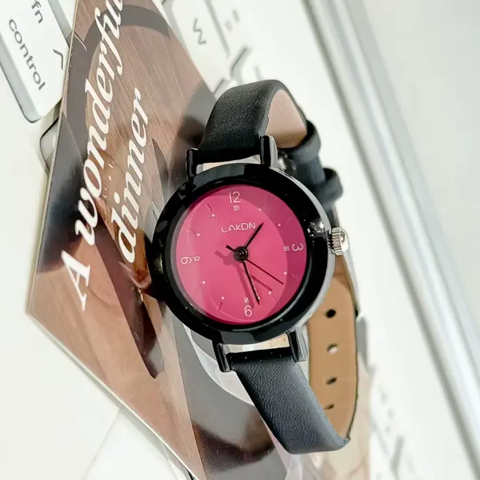 Montre élégante personnalisée pour femmes