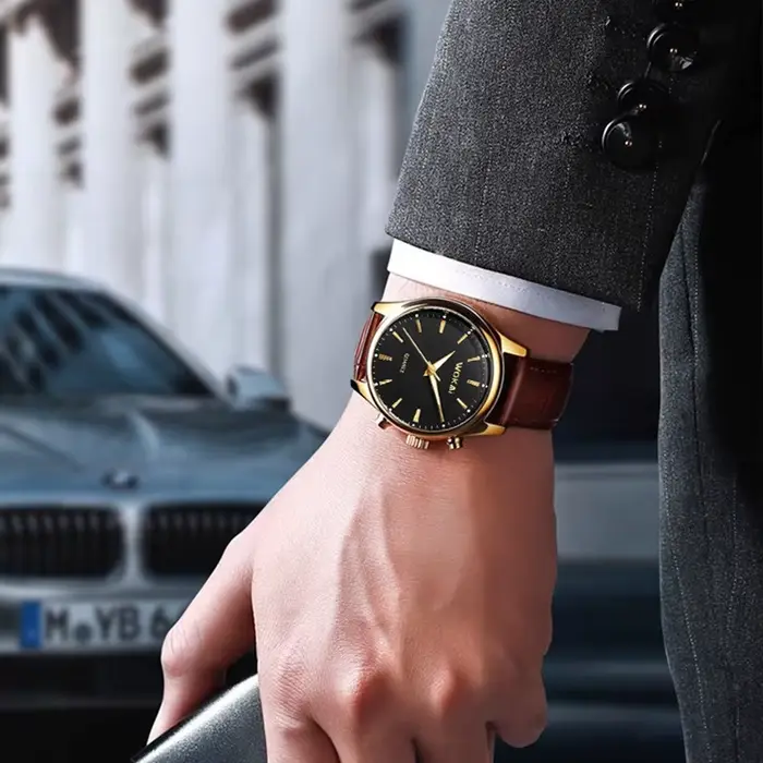 Nouvelle Montre Classique Rétro en Cuir pour Hommes et Femmes