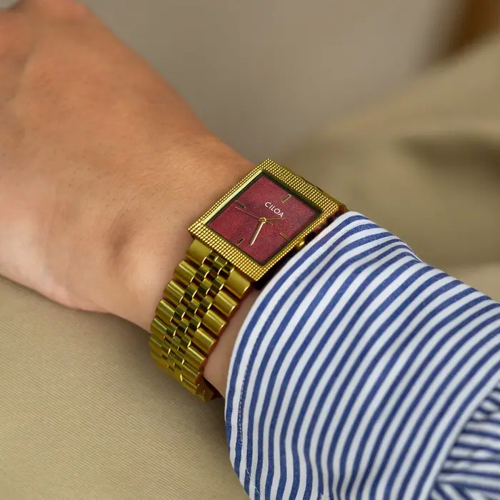 Montre carrée rouge vintage CILOA pour homme