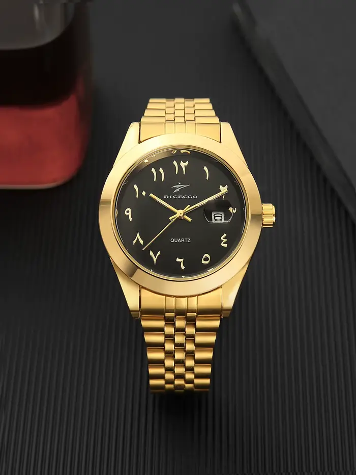 Montre à quartz à aiguilles circulaires dorées
