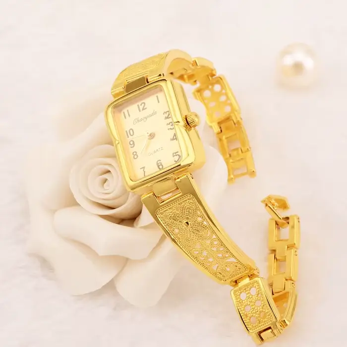 Or/argent femmes Vintage montres de luxe élégant Quartz mode Rectangle cadran montre sculpté motif Bracelet décontracté