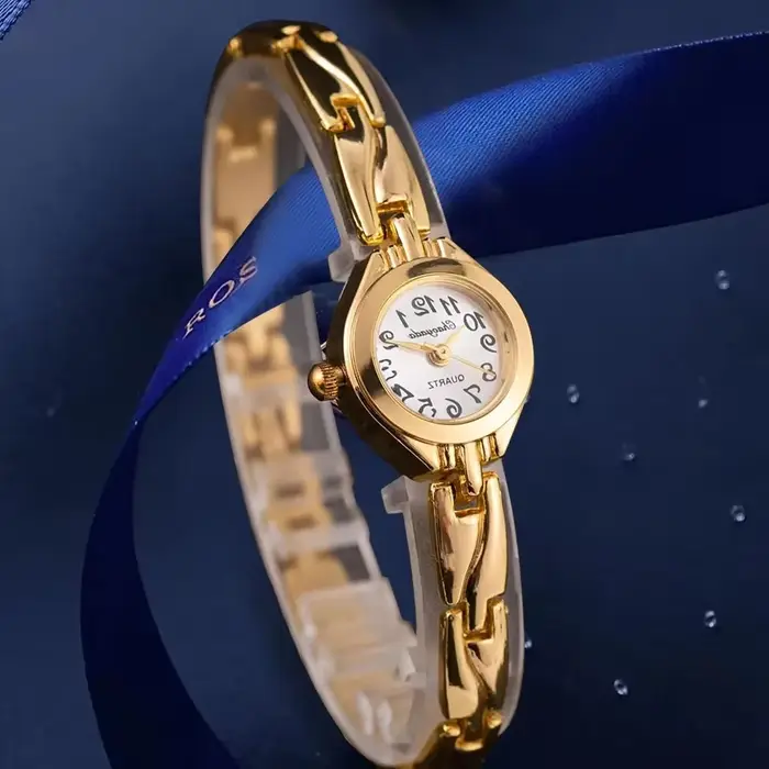 Montre de luxe plaquée or pour femmes