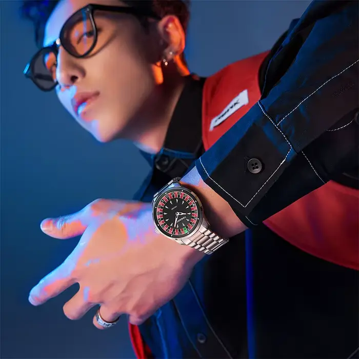 Montre TIMEARTX en acier inoxydable avec affichage numérique pour hommes occassions spéciales et quotidienne poker parties plongée résistante à l'eau