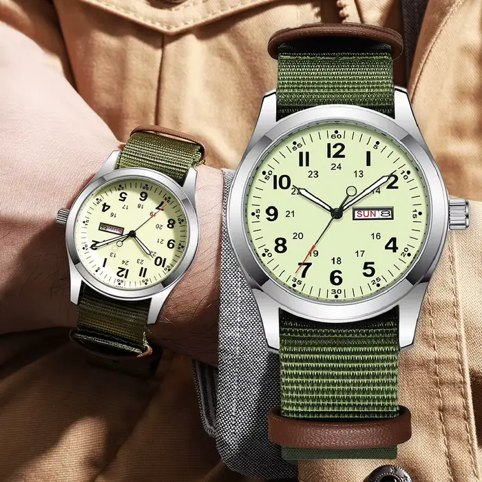 Montre de terrain 2026 42 mm avec cadran lumineux