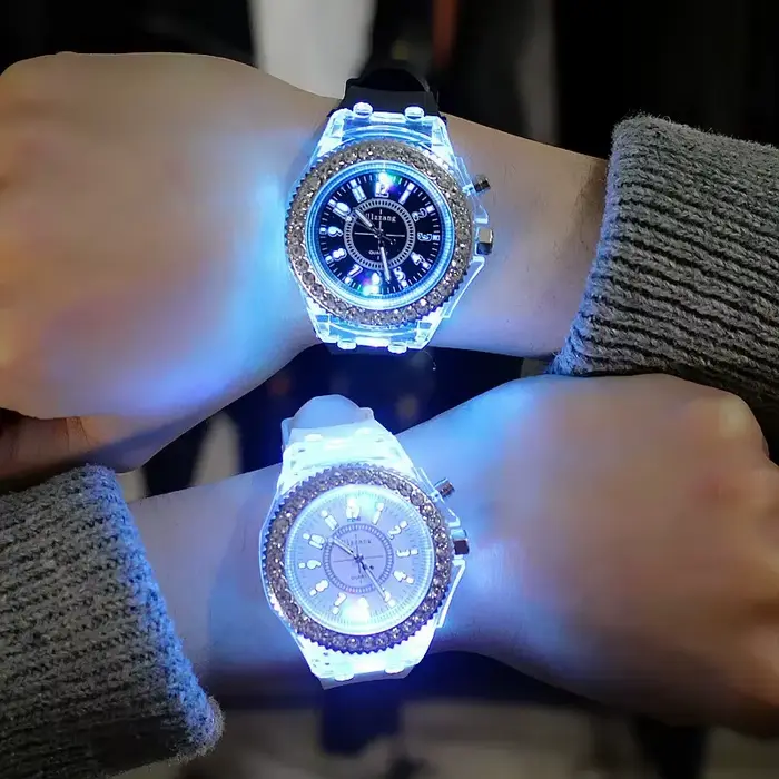 Montre lumineuse LED colorée avec aiguilles fluorescentes en quartz pour étudiants et étudiantes, style mode et décontracté, bracelet en silicone, affichage analogique-digital