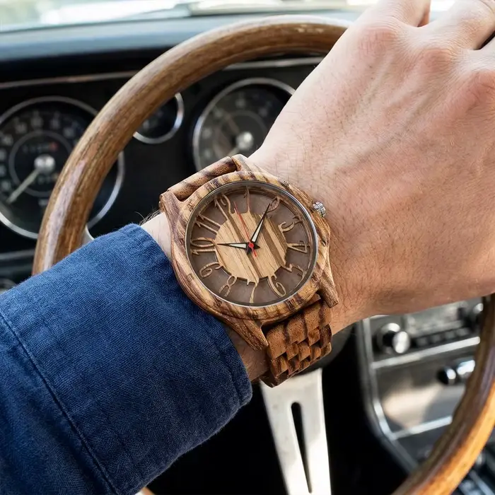 Montre en bois pour homme à grand cadran