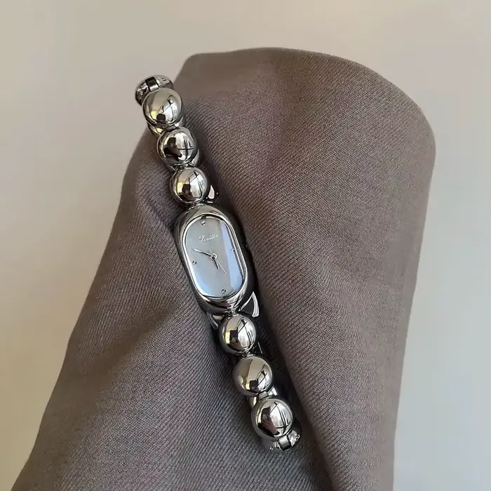 Montres pour femmes pour filles montre à Quartz Bracelet Style or noir Orologio dames luxe cadran ovale montre-Bracelet horloge en diamant