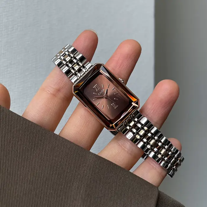Montre rétro CILOA élégante pour femme résistante à l'eau occasions spéciales et quotidiennes