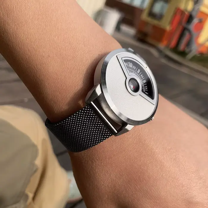 Une montre unisexe avec une personnalité