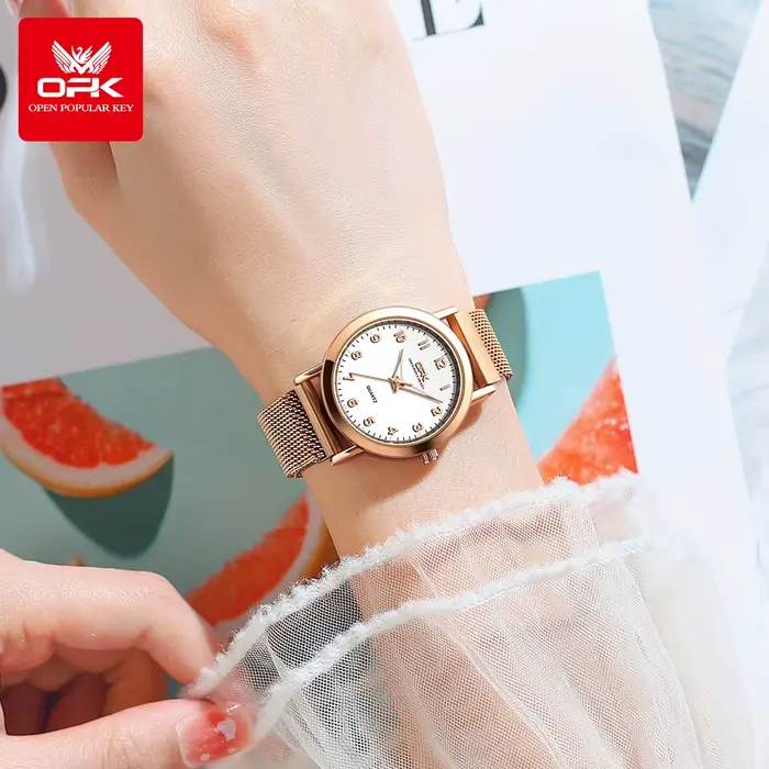 Montre OPK 8115 Quartz Femme Élégante Bracelet Acier Maillé Occasions Spéciales Pratique Résistante À L'Eau