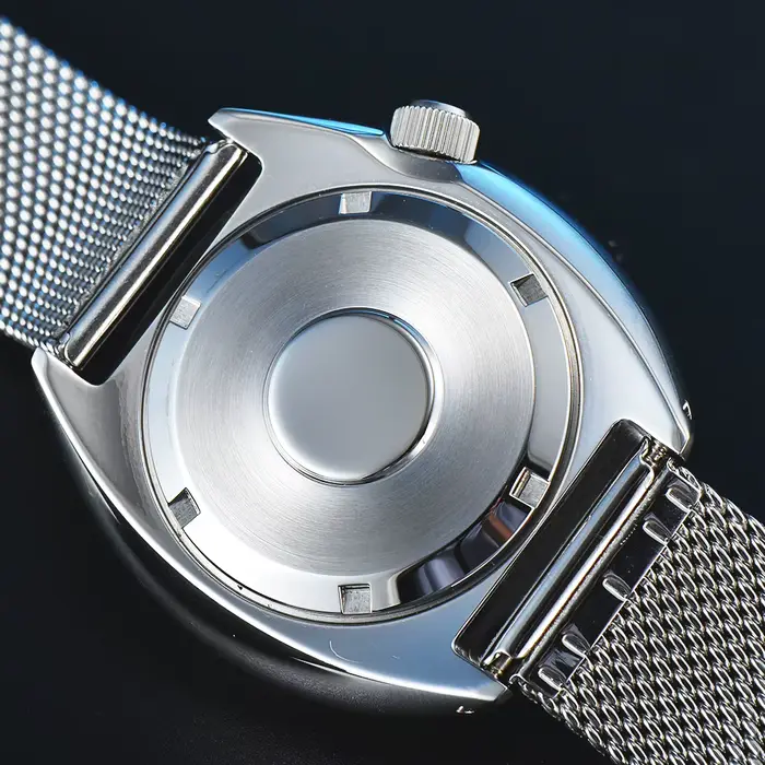Montre rouge et bleue décontractée de luxe pour hommes