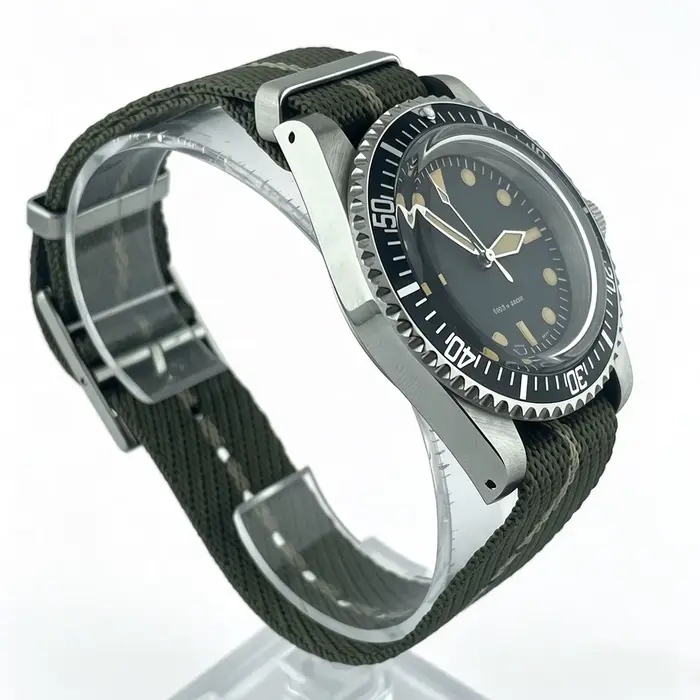 Montre de plongée rétro 39
