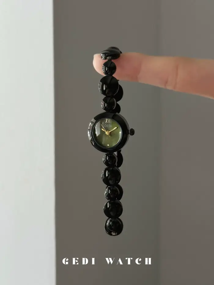 Montre Doudou à petit cadran