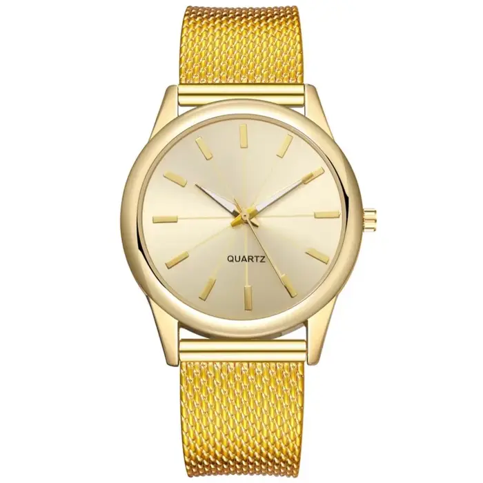 Montre pour femme élégante en argent de luxe