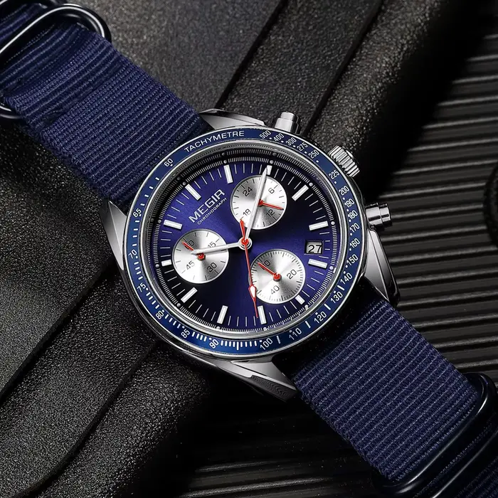 Montre MEGIR Quartz Luxe Hommes Bracelet Toile Bleue Sport Chronographe Lumineux Étanche Occasions Spéciales