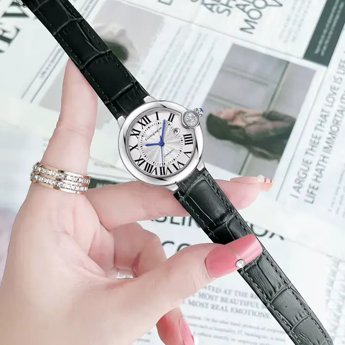 Montre à quartz bleue de luxe légère pour femme