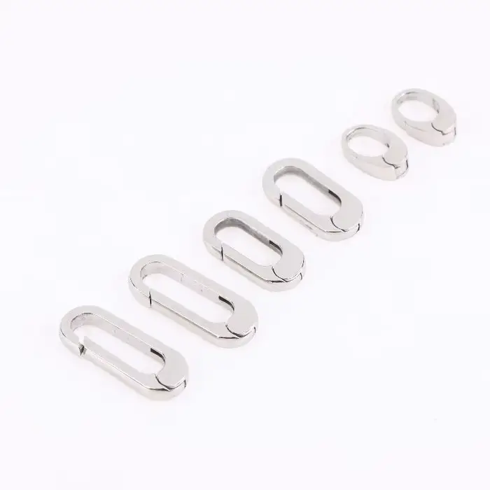 Connecteurs de bracelet faits à la main