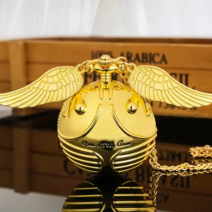 Grande petite montre de poche à quartz sphérique de vif d'or pull de mode collier aile d'ange pendentif
