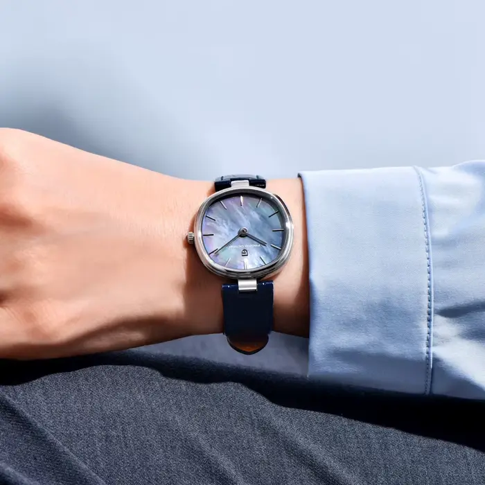 Montre Pagani Design en acier inoxydable avec cristal de saphir pour femmes occasions spéciales quartz elegance résistante à l'eau