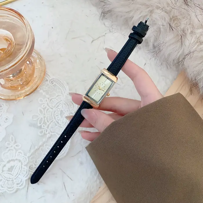 Montre-bracelet à quartz avec cadran rectangulaire doré, bracelet en cuir vintage, montres pour femm