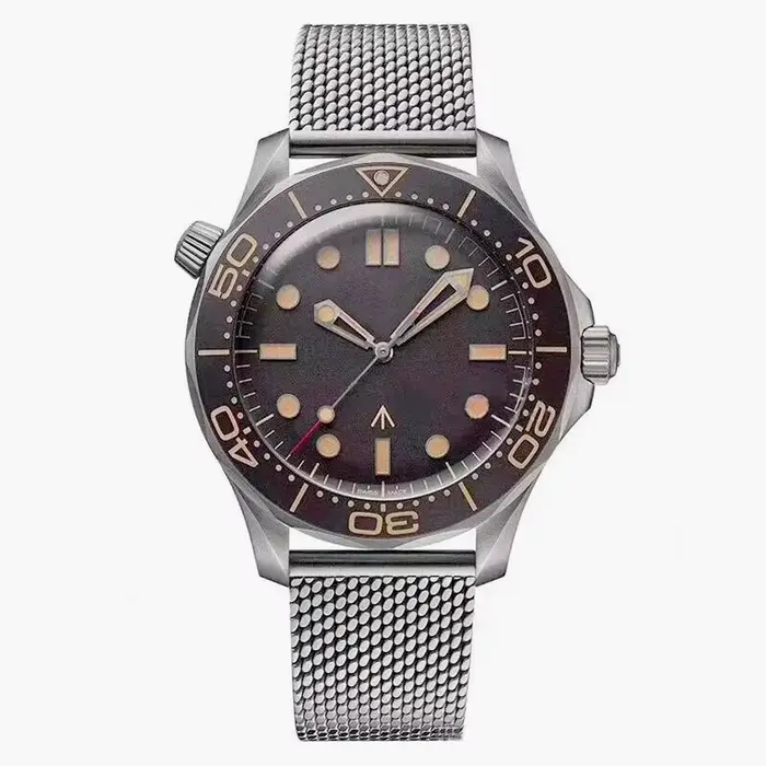 Montres mécaniques automatiques premium intemporelles pour hommes de 42 mm, style tendance 007, acie