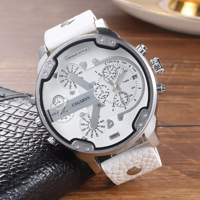 Montre sportive luxueuse Cagarny avec double affichage d'heure pour homme, style casual, cadran rond, résistance à l'eau, idéale pour les occasions spéciales et les cadeaux